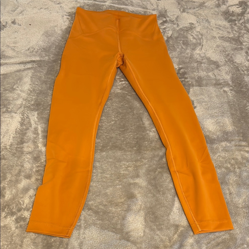 Lululemon Instill High Rise Crops 23” Size 6 EUC